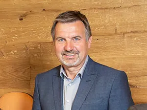 Hojas Günter